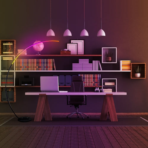 Lampa podłogowa LED RGBW Curve z pilotem, 21 W
