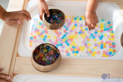 Patterned coconut shell bowls QToys, 6 pieces